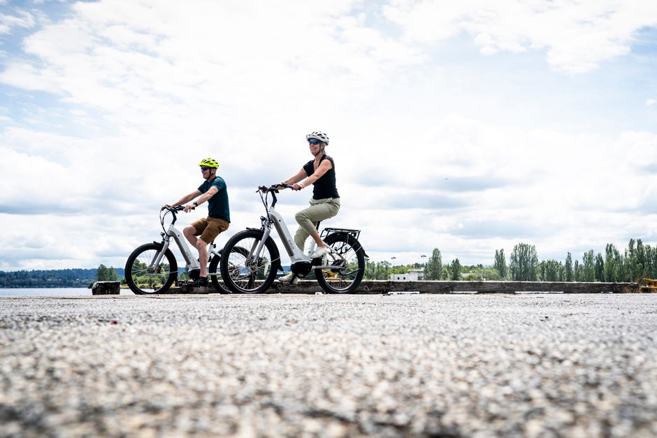 Best Cargo Electric Bikes 2026 — Triumph Bike Reviews